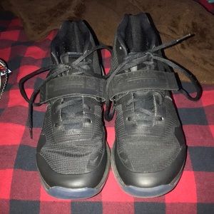 Nike Airforce Max Basketball Shoes